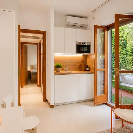 Apartment Terrace I Steps To Sea I Newly Refurbished I Casino Sanremo